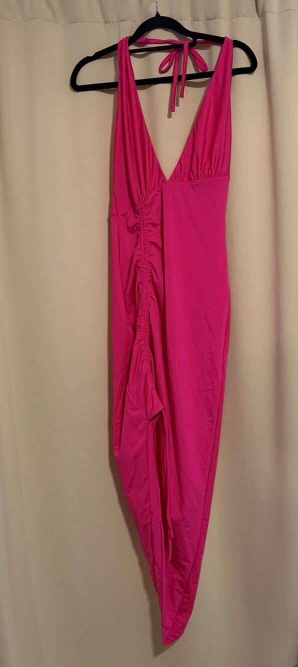 h:ours side scrunched hot pink halter dress Size small